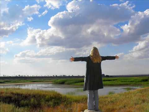 Видео: Мая краіна.Кася Камоцкая.