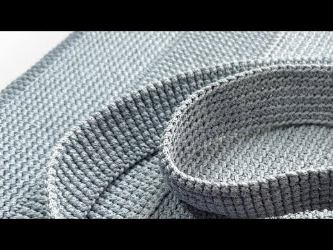 Видео: Два варианта, как быстро связать сумку одним цветом и из остатков пряжи крючком 👍