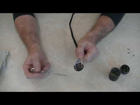 Видео: Почему часто перегорает лампочка