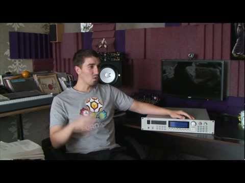 Видео: Обзор AKAI S3000XL(AKAI S3000XL Review Russian)