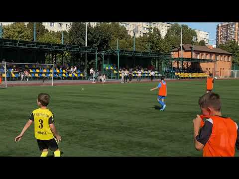 Видео: БРАФ ФК Гостинний двір- ФК Калинівка 2016-2017 р.н. 14.09.25