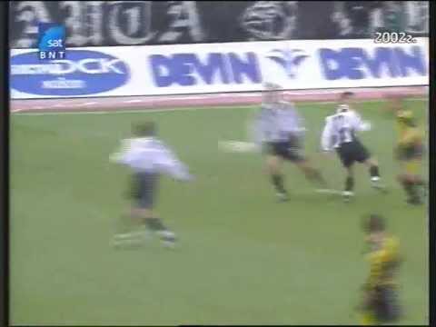 Видео: Локомотив Пд - Ботев Пд (5 : 3)  20.11.2002 1-во полувреме