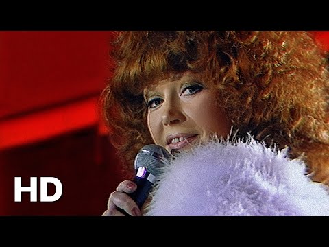 Видео: Алла Пугачёва - Миллион алых роз (Official HD Video) [Песня года 1983]