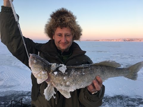 Видео: Рыбалка ОГОНЬ!!! И ТРОФЕЯ взяли и НАКУПАЛИСЬ в -27!!!