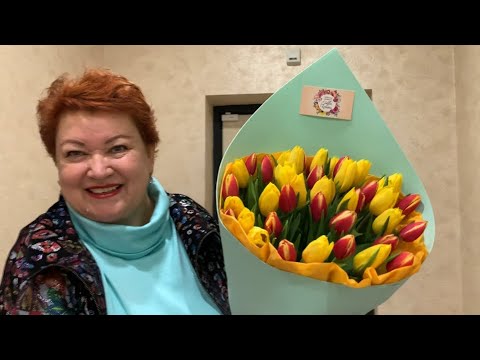 Видео: ВЛОГ💐ШИКАРНЫЙ БУКЕТ от ЕГОРА! Михалыч В ШОКЕ ! Ёлка от Мамы Отличника 🎄