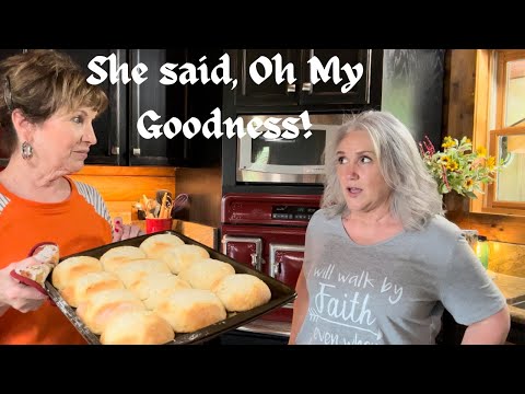 Видео: Домашние картофельные булочки на дрожжах, хлеб, запеченный картофель, друзья и немного домашнего ...