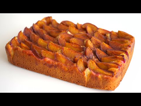 Видео: Простой пирог со сливами на творожном тесте