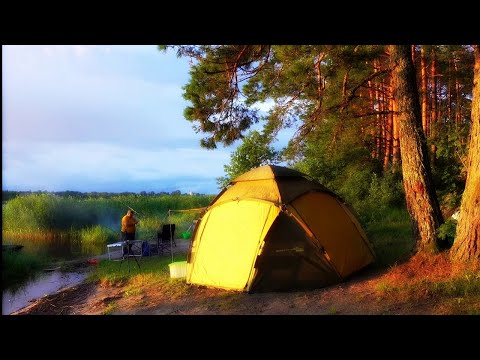 Видео: Ловили леща, а поймали угря. Рыбалка с ночёвками на реке Лелупе. Тестируем новую лодку.