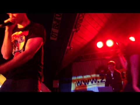 Видео: Гарри Топор и Тони Раут - Ария Макинтоша / Демоны в моей голове / Каин (Казань,МЖК, 11.05.2014)