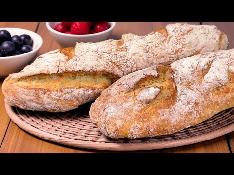 Видео: 2 г дрожжевого хлеба | Хрустящий снаружи, мягкий внутри — замесить, дать отдохнуть и выпекать.