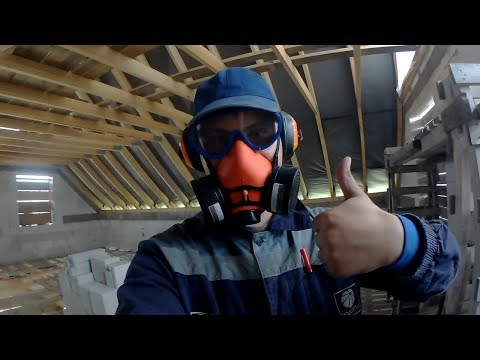 Видео: 57.  Обработка стропил биозащитой