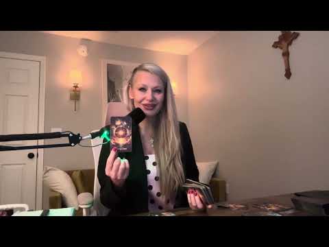 Видео: Могущественная ПРАВДА о вас раскрыта! #таро #духовность #истина #раскрытие #разоблачение #императ...