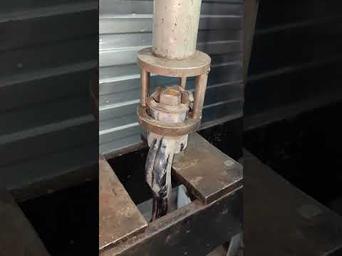 Видео: Замена сайлентблоков передних рычагов и задних тяг LR Discovery 3