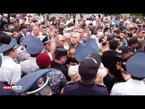 Видео: АРМЯНЕ ВОССТАЛИ ПРОТИВ АРМЯН! "МЫ ОПОЗОРИЛИСЬ! КЛОУН  НА АРЕНЕ.! ЭТО ДВИЖЕНИЕ ПОЗОР!..