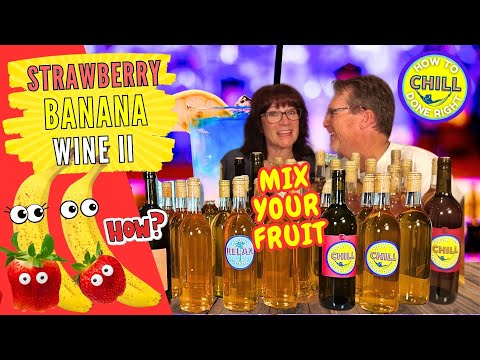 Видео: Пошаговое приготовление клубнично-бананового вина — восхитительного вина из смешанных фруктов — с...
