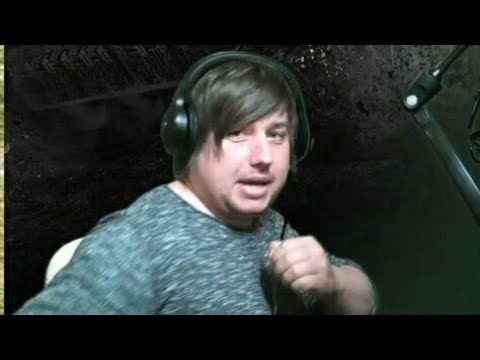 Видео: Нарезка смешных моментов со стрима CHUDO8585: В ПОГОНЮ ЗА КАМИКАДЗЕ. CHUDO8585 VS МЕРЗУЛ!