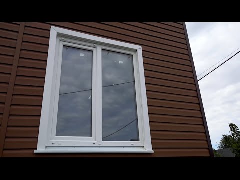 Видео: Обшивка окна сайдингом. Оформление окна сайдингом. Приоконная планка.
