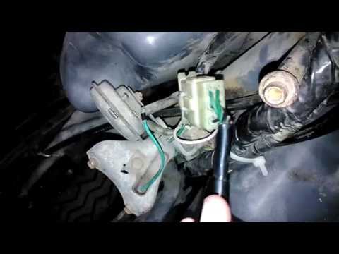 Видео: Honda Lead 50 не заводится со стартера (Восстановление мопеда Часть 1)