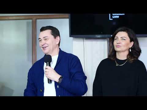 Видео: «Чути Бога легше, ніж ти думаєш»: пастори Максим та Юлія Білоусови.