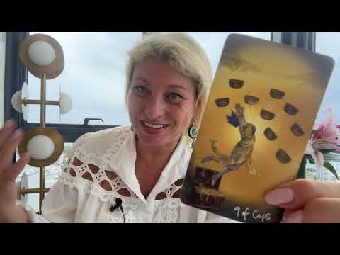 Видео: ВОДОЛЕЙ - ТАРО ПРОГНОЗ на 2025 год от ANGELA PEARL