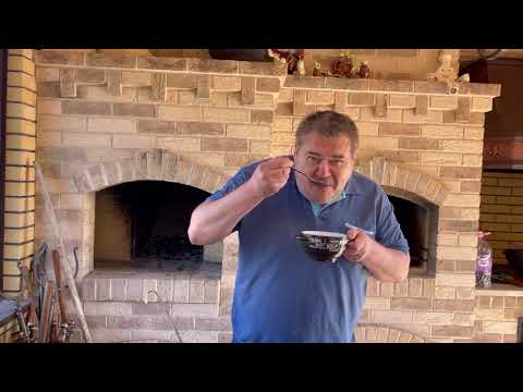 Видео: Щи богатые, с ветчиной и грибами в русской печи