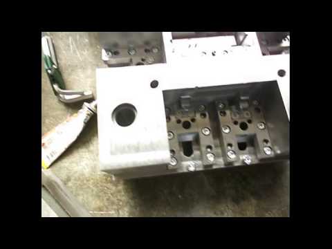 Видео: Сборка сложной пресс-формы на корпусную деталь ABS