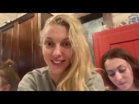 Видео: Оля Полякова — Как я в баню сходила