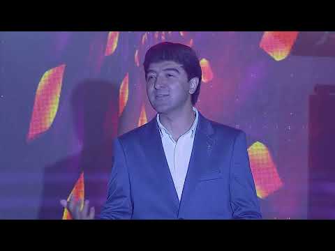 Видео: Умеди Шарифзод - Зебосанам 2024 видеоклип