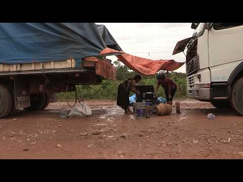 Видео: Боливия в зеленом аду амазонских джунглей | Самые смертоносные путешествия