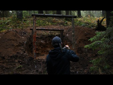 Видео: СТРОИТЕЛЬСТВО ЗЕМЛЯНКИ В ЛЕСУ | ПЕРВЫЕ СЛОЖНОСТИ | СОБИРАЮ КАРКАС ИЗ БРЕВЕН