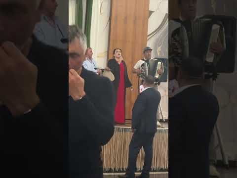 Видео: ДАРГИНСКСЯ ПЕСНЯ ПОД ГАРМОШКУ В ОТЛИЧНОМ ИСПОЛНЕНИИ . УМА ГАСАНОВА РАДУЕТ  ПУБЛИКУ