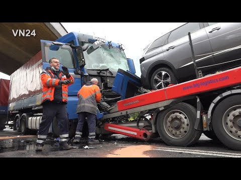 Видео: 27.05.2021 - ВН24 - Грузовик врезался в автовоз в конце пробки - автострада А1