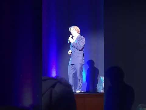 Видео: Оперный певец? Нет! Максим Галкин выступает в Хайфе. Широкий репертуар и вокальные данные. Знали?