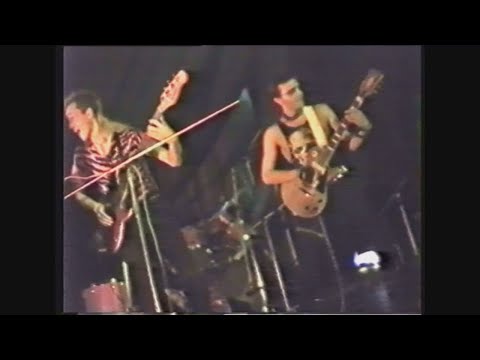 Видео: АлисА - Армия Жизни (первое исполнение)