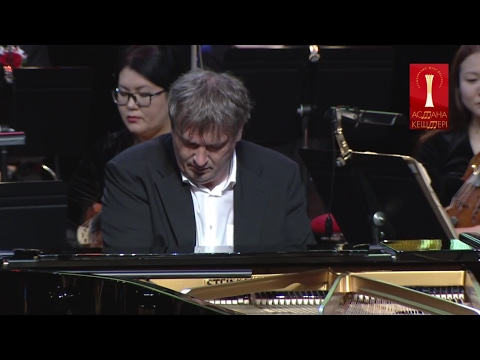 Видео: Борис Березовский, Э. Григ "Марш троллей", "Мелодия", "Свадебный день в Трольхаугене"