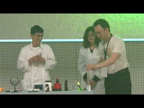 Видео: Да си поиграем със светлината