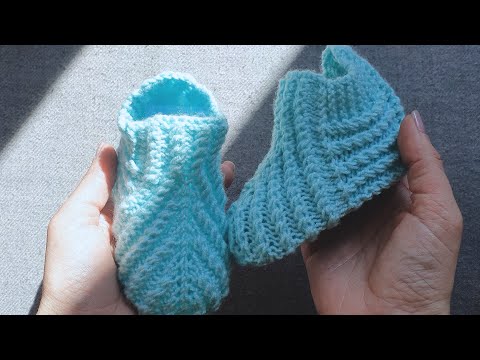 Видео: Следки спицами / 6-9 мес