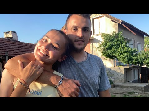 Видео: ЖИВОТ НА СЕЛО: ЗАПОЧНАХМЕ РЕМОНТА НА БАНЯТА | Живот в българско село ЕП.18