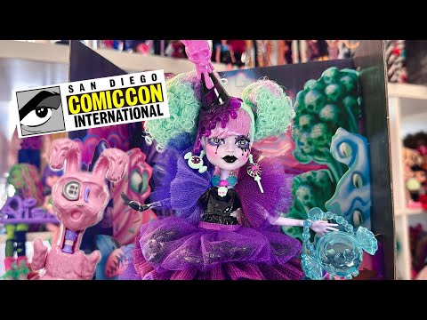 Видео: КУПИЛА РАНЬШЕ ВСЕХ! Monster high TWYLA SWEET SCREAMS SDCC UNBOXING! 