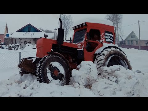 Видео: Проверили на проходимость по снегу и почистили снег! Трактор Т-40АМ в деле!!!