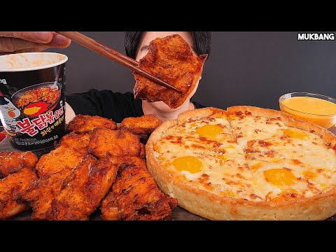 Видео: курица, пицца и острая лапша BBQ Chicken & Chicago Pizza & Fire Noodles EATING ASMR MUKBANG