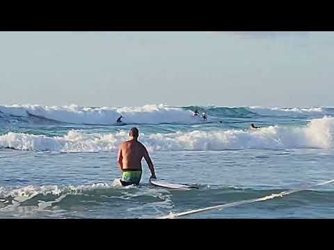Видео: Море волнуется в Нетании.  Израиль.