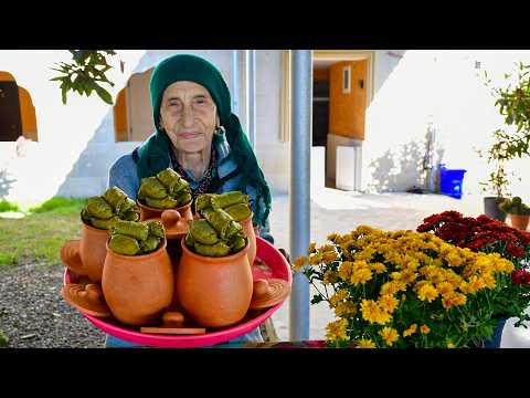 Видео: Бабушка приготовила традиционную ДОЛМУ - Village Life