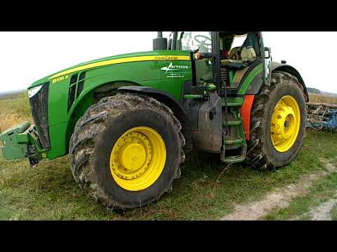 Видео: JOHN DEERE 8335R дискування