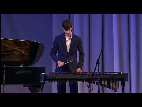 Видео: Будашкин. Концерт для домры с оркестром (переложение для ксилофона и фортепиано)