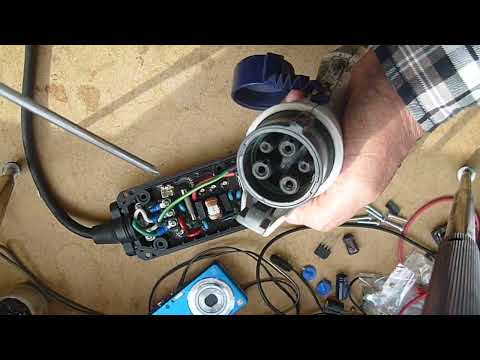 Видео: Ремонт адаптера зарядки Nissan Leaf (частина 4).