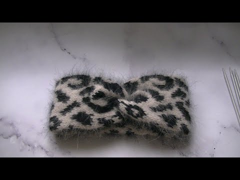 Видео: ВЯЖЕМ КРАСИВУЮ ПОВЯЗКУ НА ГОЛОВУ С ЛЕОПАРДОВЫМ  ПРИНТОМ.