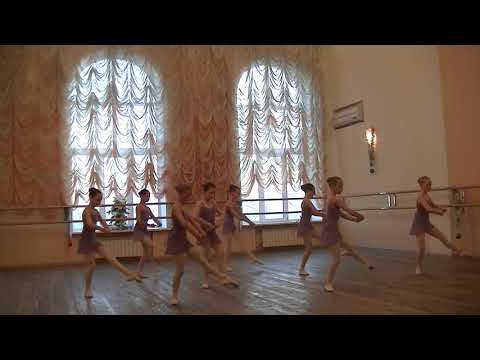 Видео: Полугодовой экзамен. Клас-ий танец. (середина, прыжки) 3 "Б" класс, подгруппа 1, пр-ль Дроздова Н.С.