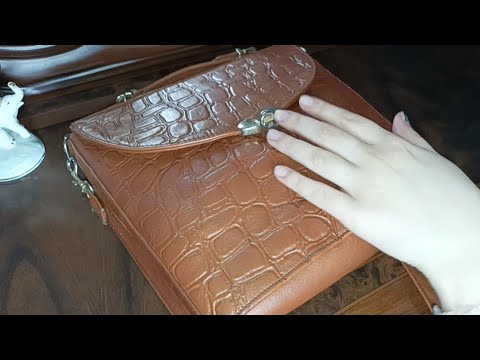 Видео: АСМР/👜 Что в моей сумке? / Шепталка