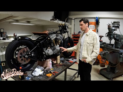 Видео: Сборка Harley-Davidson Softail Bobber, часть 4 (полная реставрация)